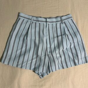 Cute shorts from forever 21, worn once, perfect condition. Size S